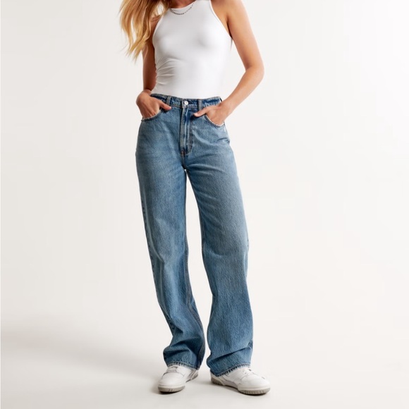 A&F The Loose High Rise Jeans. 29/8L - Picture 1 of 8